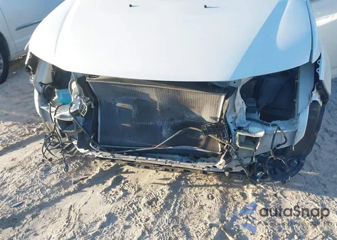 2016 Honda Odyssey Touring/Touring Elite z USA, uszkodzony, nr VIN 5FNRL5H91GB083917